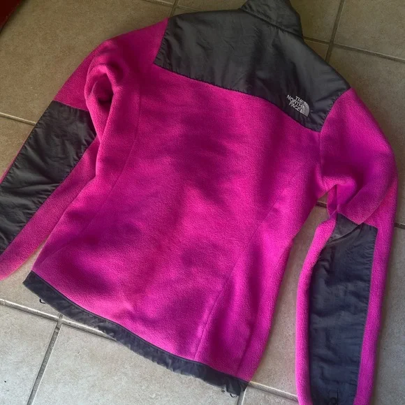 The North Face Women's Fuchsia and Grey  Ski Jacket - Picture 3 of 6